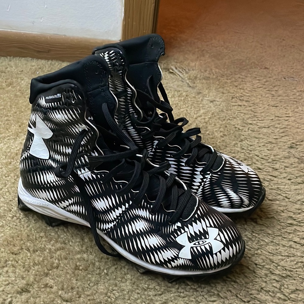 Mens Under Armour Highlight Football Cleats